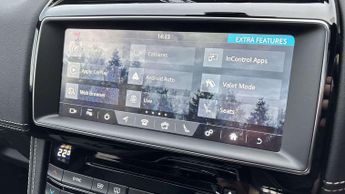 Jaguar F-PACE Chequered Flag