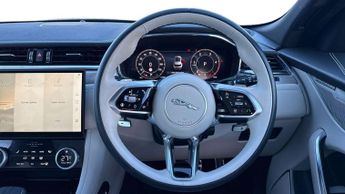 Jaguar F-PACE R-Dynamic SE Black