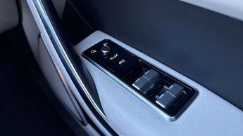 Jaguar F-PACE R-Dynamic SE Black