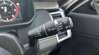 Land Rover Discovery HSE Luxury