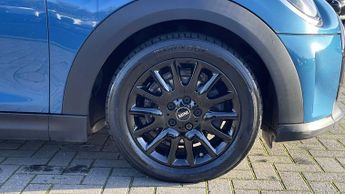 MINI Hatchback Cooper Classic