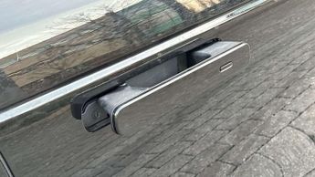 Land Rover Range Rover Velar R-Dynamic HSE