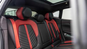 Aston Martin DBX DBX707