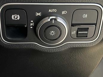 Mercedes-Benz EQA AMG Line