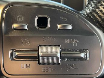 Mercedes-Benz EQC AMG Line