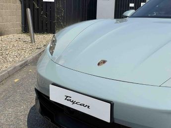 Porsche Taycan 