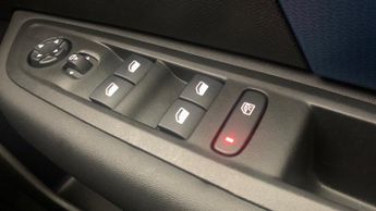 Citroen C4 X 50kWh Shine Plus Fastback 4dr Electric Auto (7.4kW Charger) (136