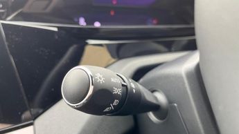 Peugeot 308 54kWh First Edition Auto 5dr