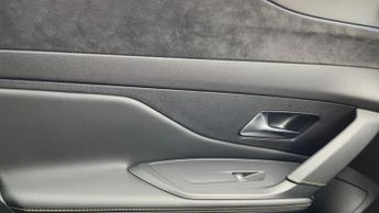 Peugeot 308 54kWh First Edition Auto 5dr