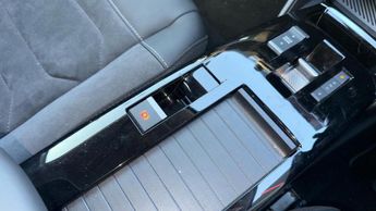 Citroen C4 50kWh e-series Auto 5dr (7.4kW Charger)