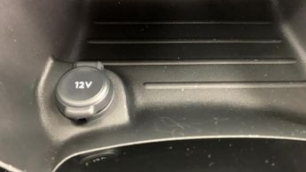 Peugeot 208 50kWh Allure Auto 5dr (7.4kW Charger)