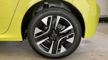 Peugeot 208 50kWh Allure Auto 5dr (7.4kW Charger)