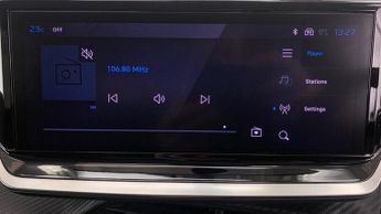 Peugeot 208 50kWh Allure Auto 5dr (7.4kW Charger)