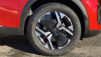 Peugeot 2008 50kWh Allure SUV 5dr Electric Auto (7kW Charger) (136 ps)