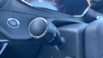 Peugeot 2008 50kWh Allure SUV 5dr Electric Auto (7kW Charger) (136 ps)