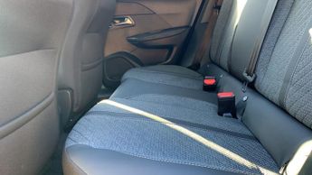 Peugeot 2008 50kWh Allure SUV 5dr Electric Auto (7kW Charger) (136 ps)