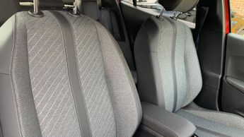 Peugeot 2008 50kWh Allure SUV 5dr Electric Auto (7kW Charger) (136 ps)