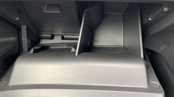 Peugeot 2008 50kWh Allure SUV 5dr Electric Auto (7kW Charger) (136 ps)