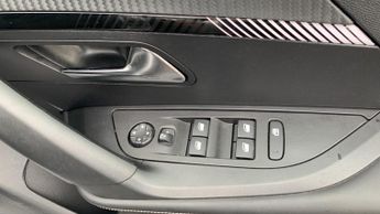 Peugeot 2008 50kWh Allure SUV 5dr Electric Auto (7kW Charger) (136 ps)