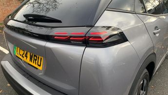 Peugeot 2008 50kWh Allure SUV 5dr Electric Auto (7kW Charger) (136 ps)