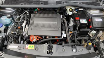 Peugeot 2008 50kWh Allure Auto 5dr (7kW Charger)