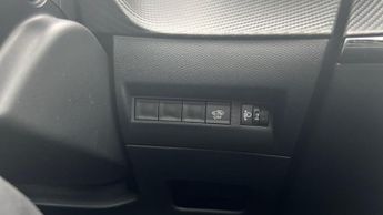 Peugeot 2008 50kWh Allure SUV 5dr Electric Auto (7kW Charger) (136 ps)