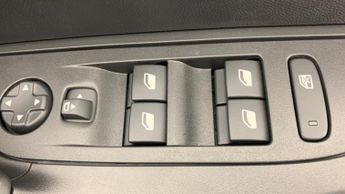 Peugeot 2008 50kWh GT Auto 5dr (7kW Charger)