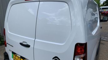 Citroen Berlingo 800 50kWh Enterprise Edition M Auto SWB 5dr (7.4kW Charger)