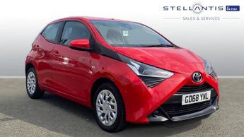 Toyota AYGO 1.0 VVT-i x-play Hatchback 5dr Petrol Manual Euro 6 (71 ps)