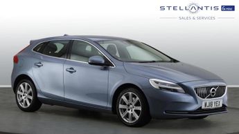 Volvo V40 2.0 T3 Inscription Hatchback 5dr Petrol Manual Euro 6 (s/s) (152