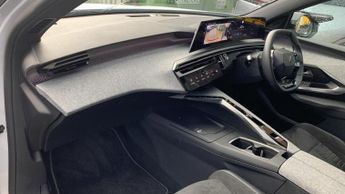 Peugeot 3008 73kWh GT Auto 5dr