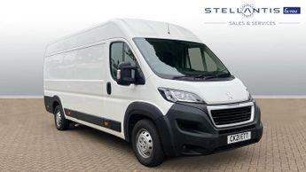 Peugeot Boxer 2.2 BlueHDi 435 Professional Panel Van 5dr Diesel Manual L4 H2 E