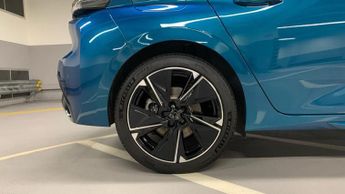 Peugeot 308 54kWh GT Hatchback 5dr Electric Auto (156 ps)