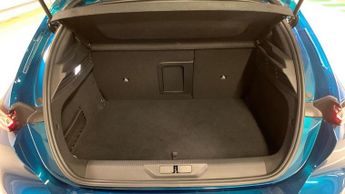 Peugeot 308 54kWh GT Hatchback 5dr Electric Auto (156 ps)