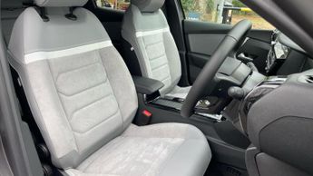 Citroen C4 50kWh e-series Hatchback 5dr Electric Auto (7.4kW Charger) (136 