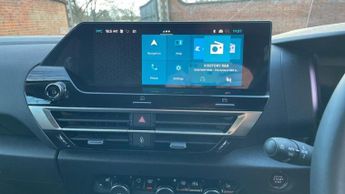 Citroen C4 50kWh e-series Hatchback 5dr Electric Auto (7.4kW Charger) (136 