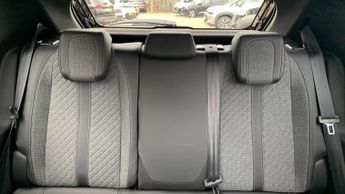 Peugeot 208 50kWh E-Style Auto 5dr (7.4kW Charger)
