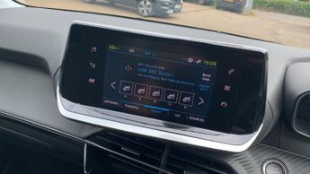 Peugeot 208 50kWh E-Style Auto 5dr (7.4kW Charger)