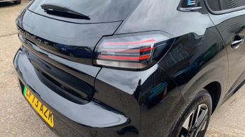 Peugeot 208 50kWh E-Style Auto 5dr (7.4kW Charger)