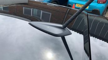 Peugeot 208 50kWh E-Style Auto 5dr (7.4kW Charger)