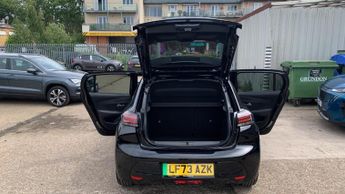 Peugeot 208 50kWh E-Style Auto 5dr (7.4kW Charger)