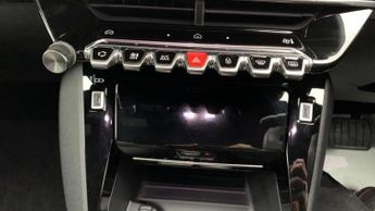 Peugeot 2008 50kWh Allure Auto 5dr (7kW Charger)