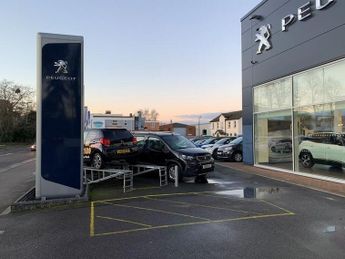 Peugeot 2008 50kWh Allure Auto 5dr (7kW Charger)