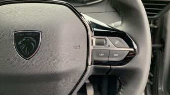 Peugeot 2008 50kWh Allure Auto 5dr (7kW Charger)