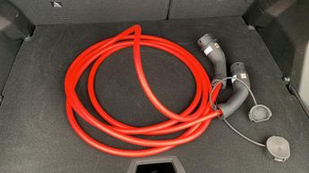 Peugeot 2008 50kWh Allure Auto 5dr (7kW Charger)