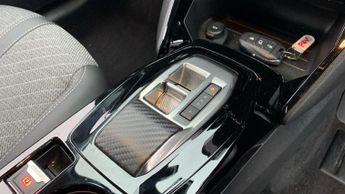 Peugeot 208 50kWh E-Style Auto 5dr (7.4kW Charger)