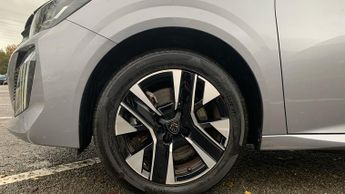 Peugeot 208 50kWh E-Style Auto 5dr (7.4kW Charger)