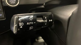 Peugeot 3008 SUV 1.2 MHEV Allure SUV 5dr Petrol Hybrid e-DSC Euro 6 (s/s) (136 ps