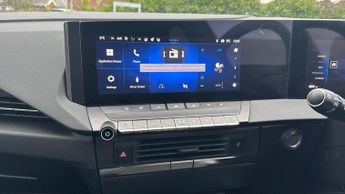 Vauxhall Astra Electric 54kWh Ultimate Sports Tourer Auto 5dr