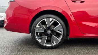 Vauxhall Astra Electric 54kWh Ultimate Sports Tourer Auto 5dr
